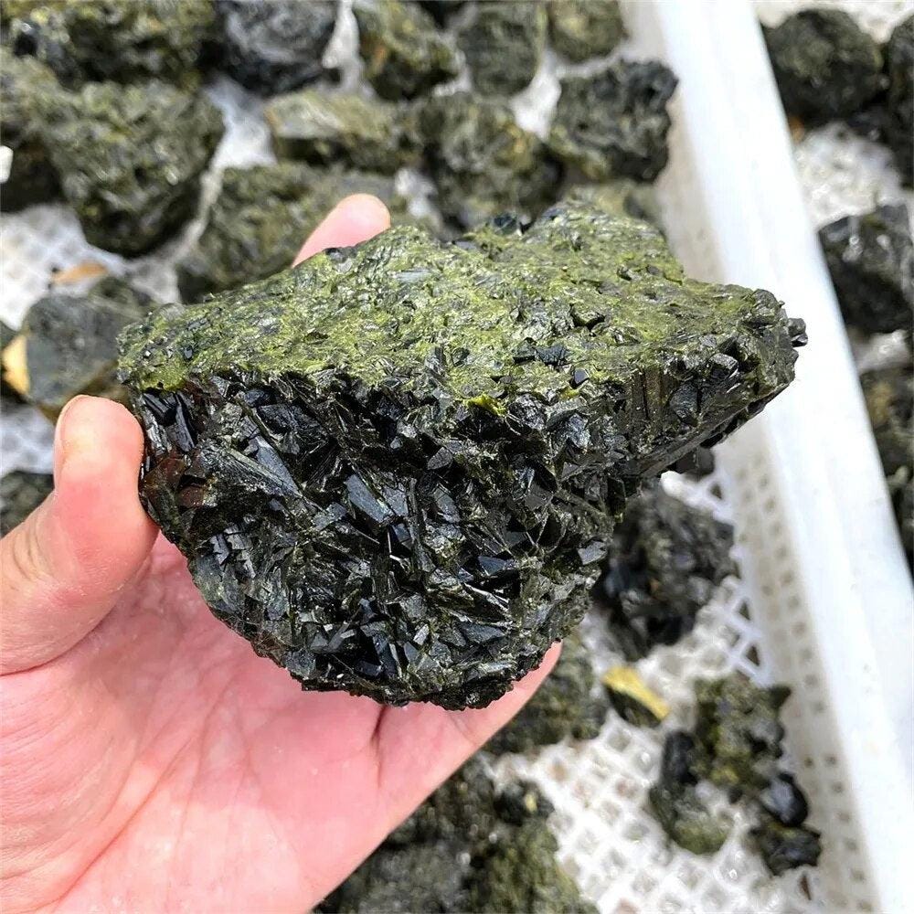 Green Tourmaline Natural Stone Raw Mineral Specimen Gemstones Healing Room Decor Reiki Crystals And Rock Stones Ornament