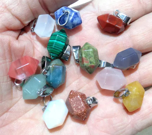 24pcs- Tiny Natural stone Quartz Crystal pendant for diy Jewelry making necklace Accessories