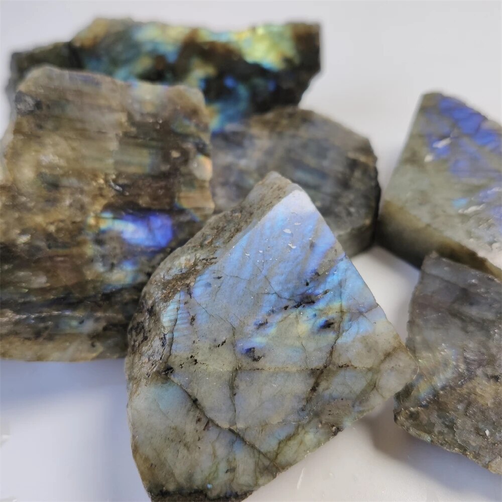 High Quality Natural Labradorite Smooth Side Original Labradorite Moonstone Natural Stones Ornament